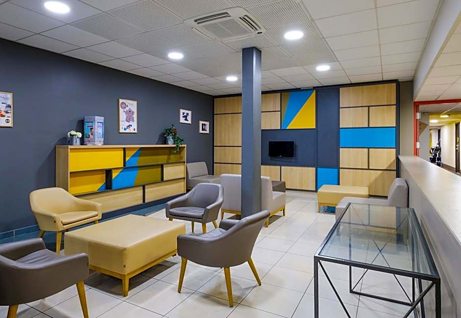 B&B Hôtel Villeneuve Loubet Village