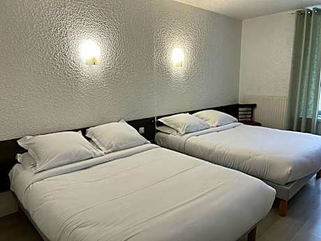 Family Room - 3 to 4 People