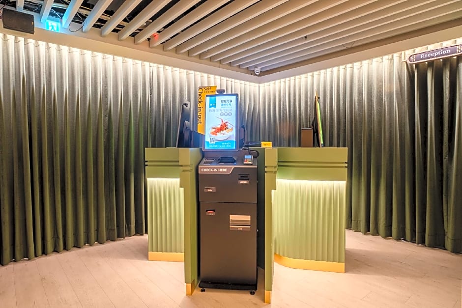 CHECK inn Taipei Xinyi