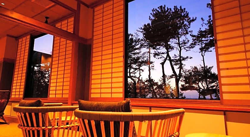 Awaji Hamarikyu - Sumoto Onsen