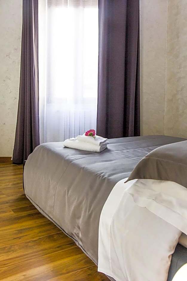 Luxury Rome Savini Guest House