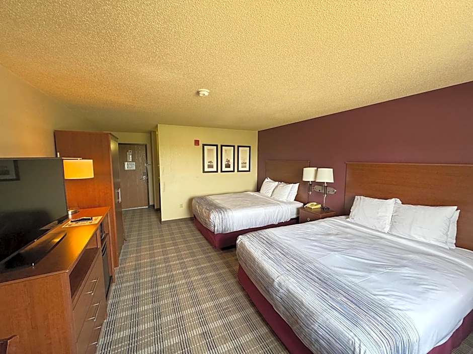 AmericInn by Wyndham Baldwin
