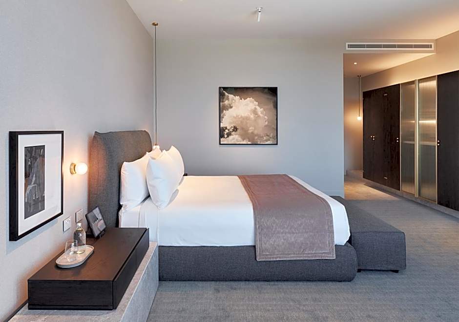 Eos by SkyCity