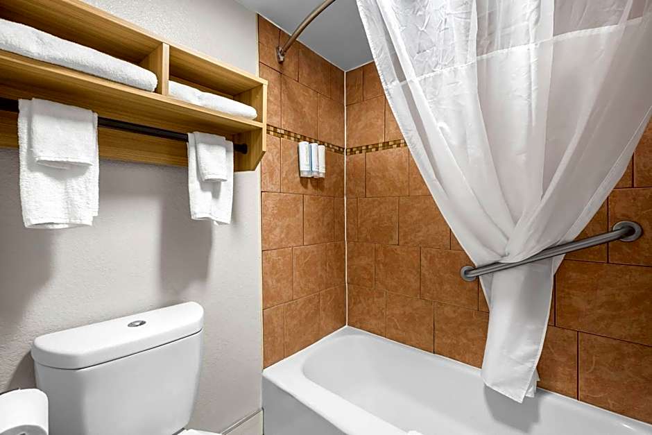 Park Inn by Radisson Weldon - Roanoke Rapids