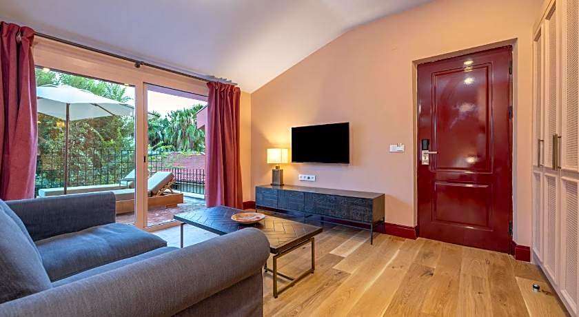 Yonca Anjelika Hotel