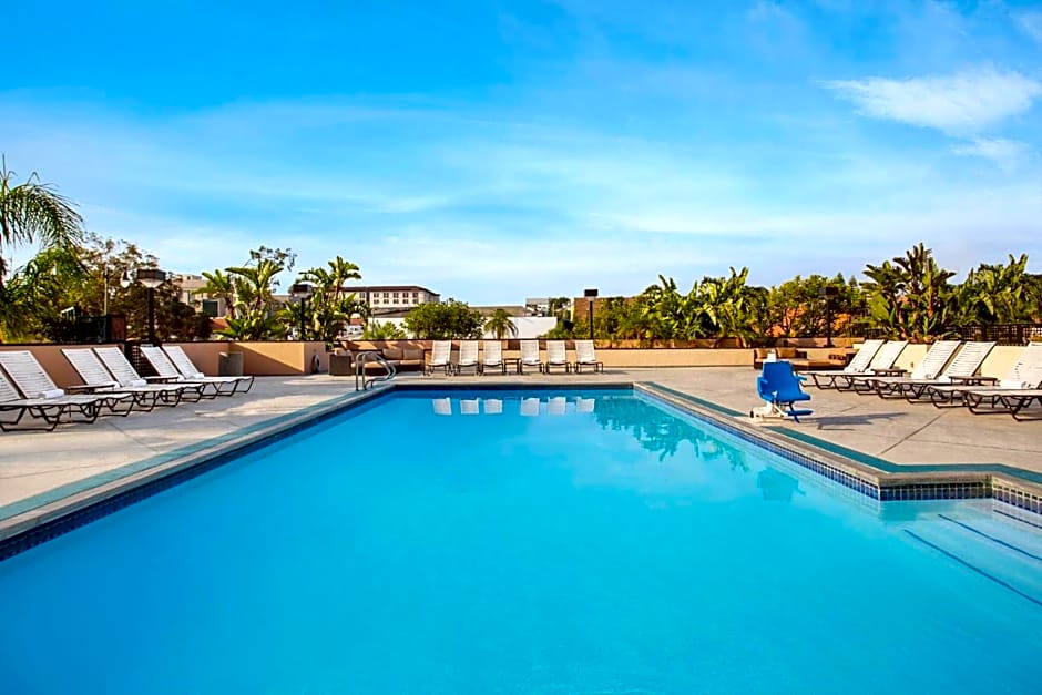 Crowne Plaza Los Angeles Harbor Hotel By IHG