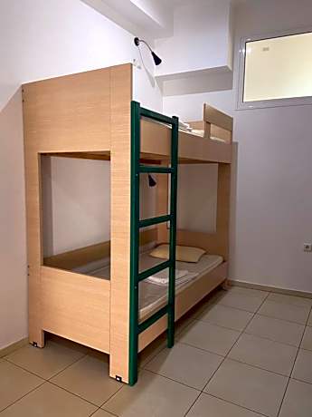 6-Bed Mixed Dormitory Room