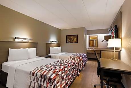 Deluxe 2 Full Beds Smoke Free