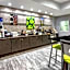 La Quinta Inn & Suites by Wyndham Columbus - Edinburgh