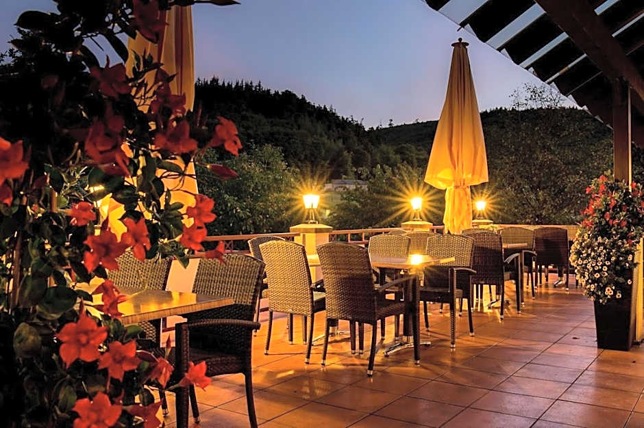 Hotel - Restaurant Bastenhaus