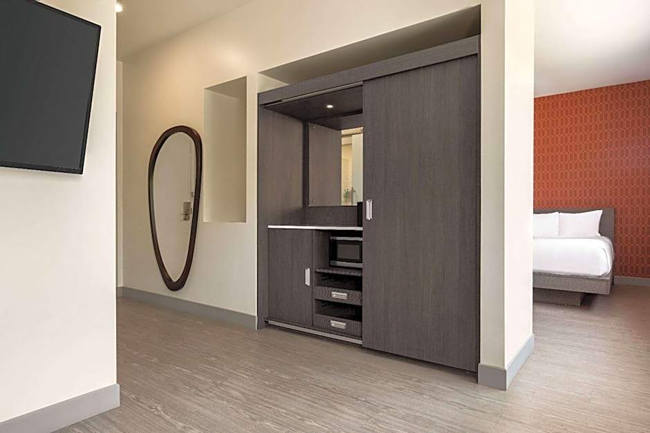 The Orbit Hotel, Trademark Collection by Wyndham