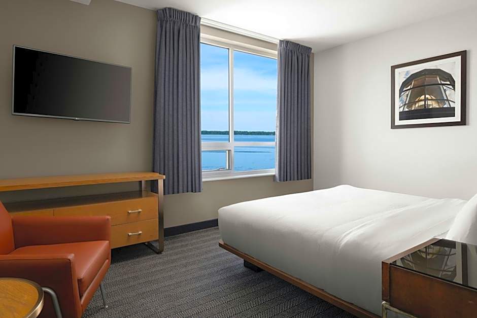 Courtyard by Marriott Erie Bayfront