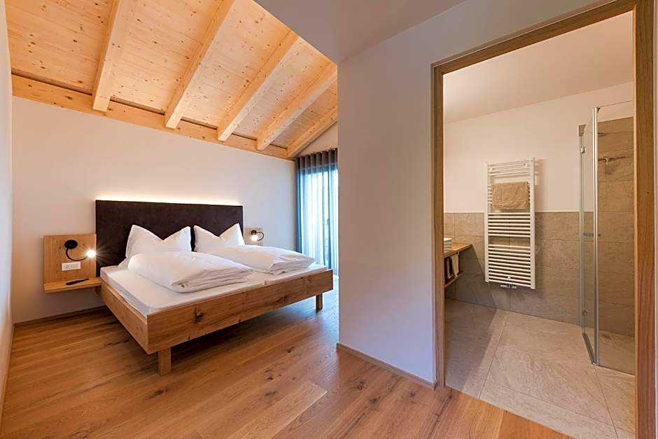 Aparthotel Abiná Lana Höhe