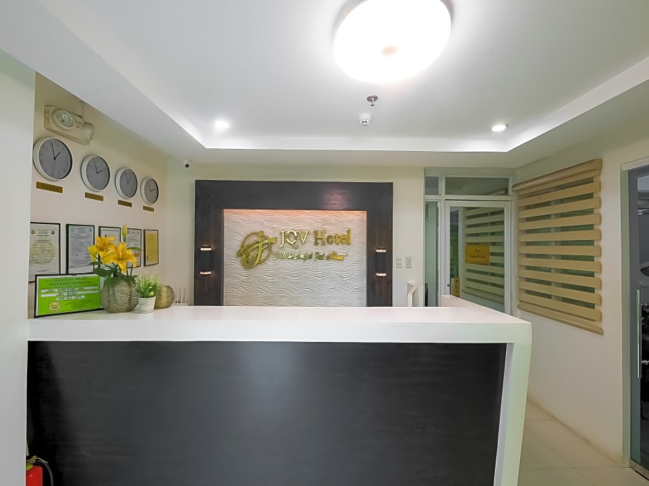 Vaccinated Staff - OYO 862 Jqv Hotel