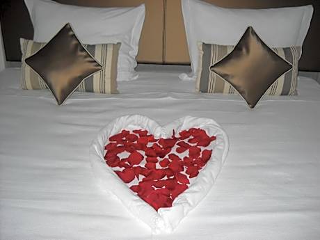 Honeymoon Suite with Balcony