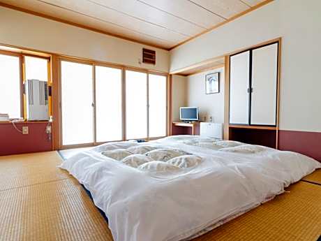 Economy Quadruple Room