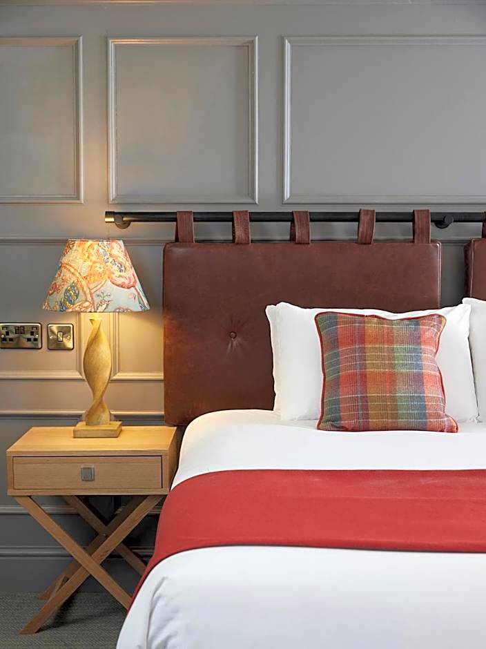 Castle Hotel by Chef & Brewer Collection