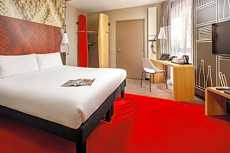 Accessible Room with One Double Bed