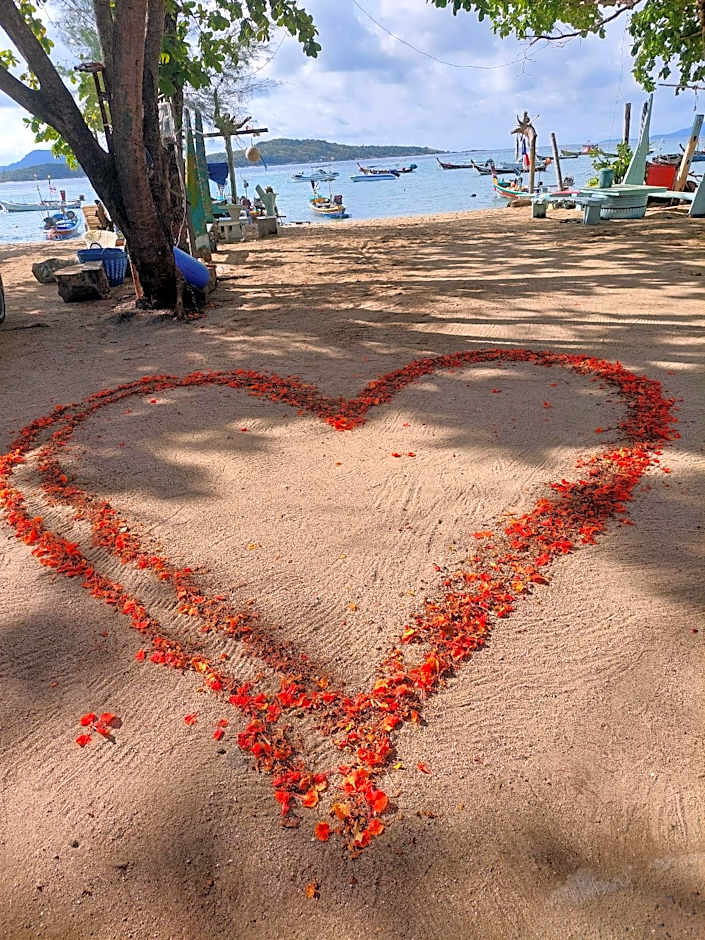 Baan Si Khao yanui