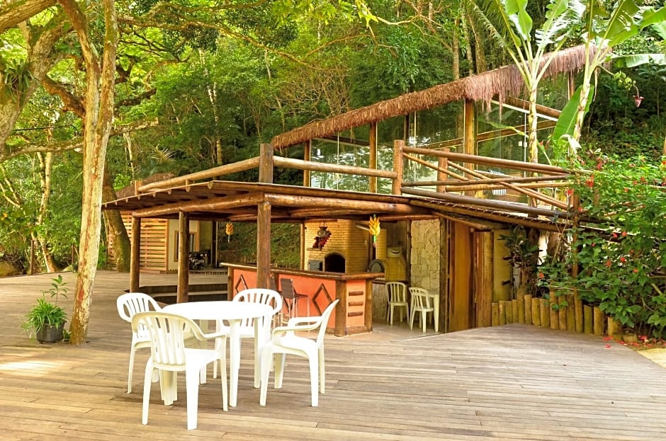 Pousada Praia Da Crena