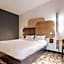 B&B HOTEL Valenciennes Sud