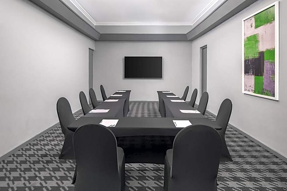 Holiday Inn Johannesburg Airport By IHG