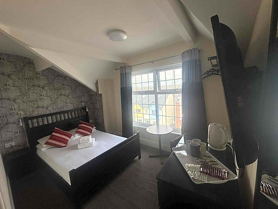 The Shores Hotel, Central Blackpool