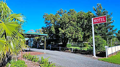 Mitchell Motel & Cabins