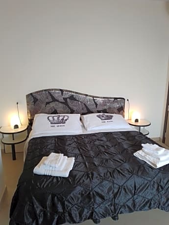Deluxe Double Room with Balcony and Sea View