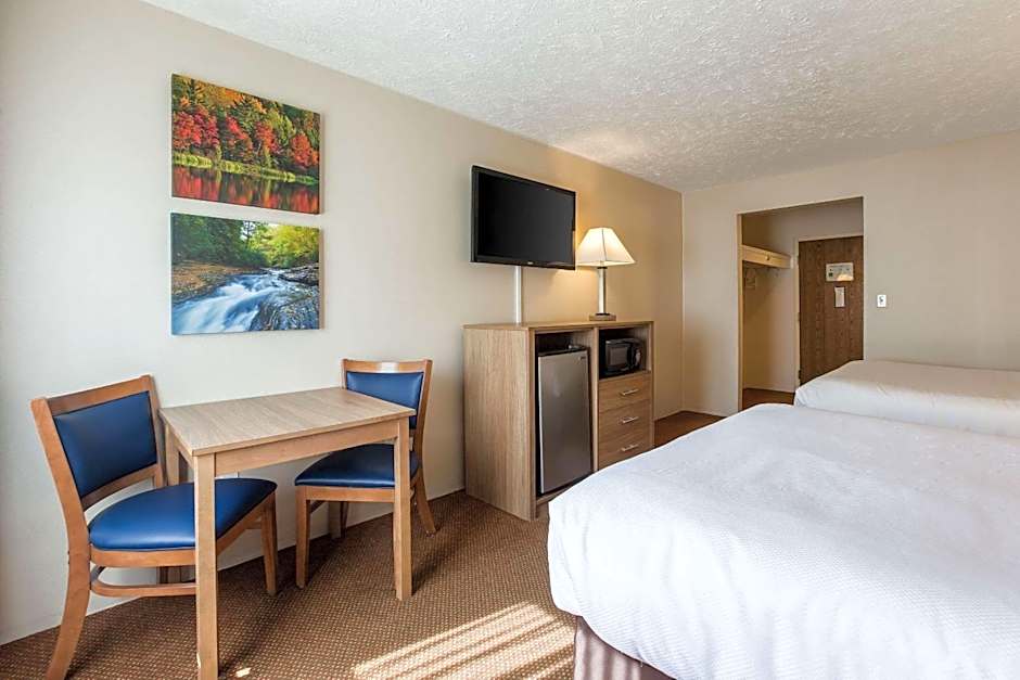 City Express by Marriott Petoskey Harbor Springs