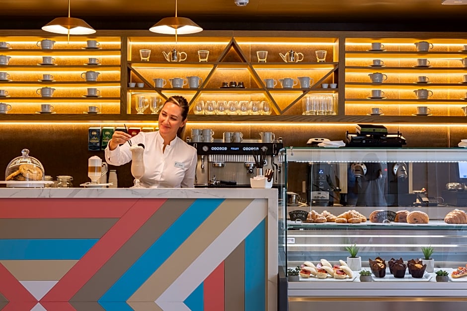 Hipotels Barrosa Palace