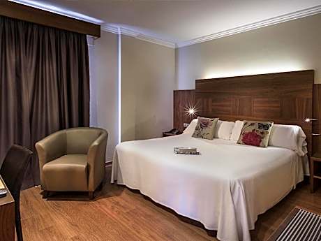 Superior Room with parking included