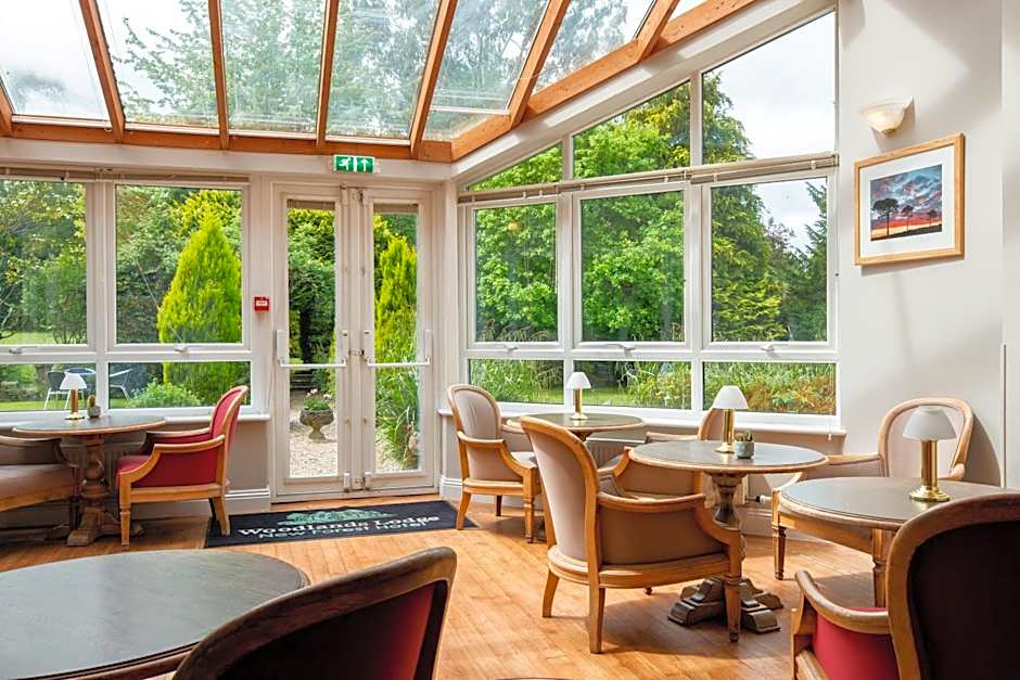 Woodlands Lodge Hotel