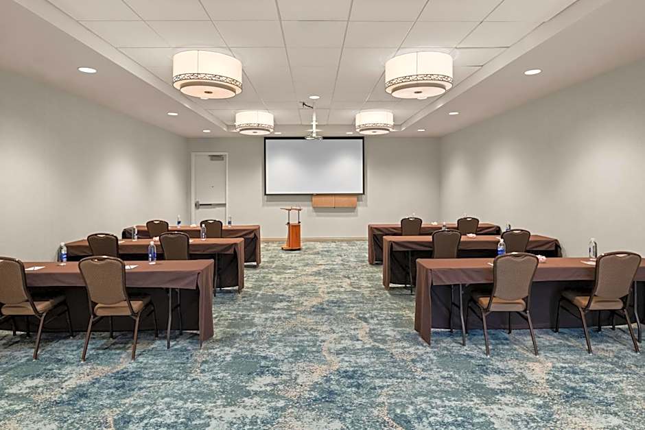 Homewood Suites by Hilton Anaheim Resort