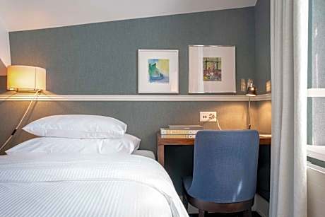 Business Single Room