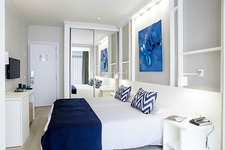 Ibersol Antemare -Adults Only-