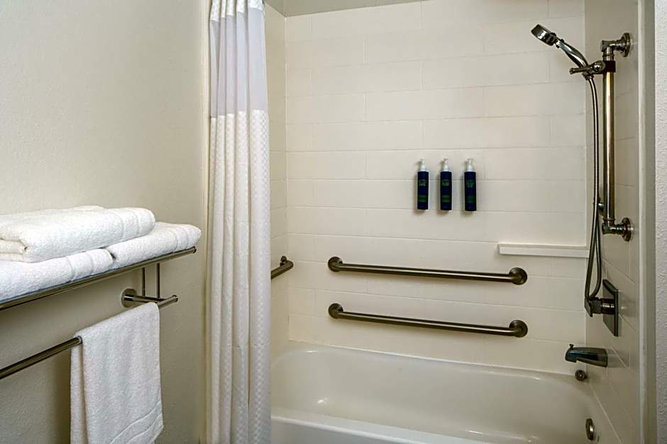 Four Points by Sheraton Alexandria