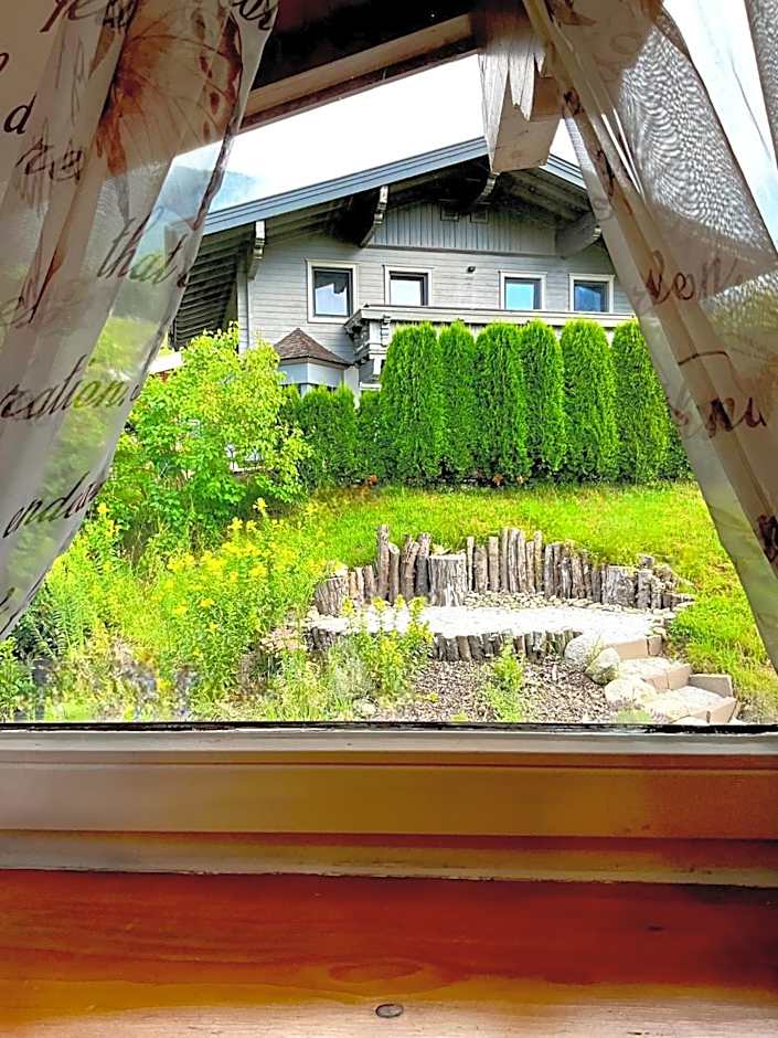 Hotel Wildrose
