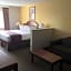 Days Inn & Suites by Wyndham Laurel Near Fort Meade