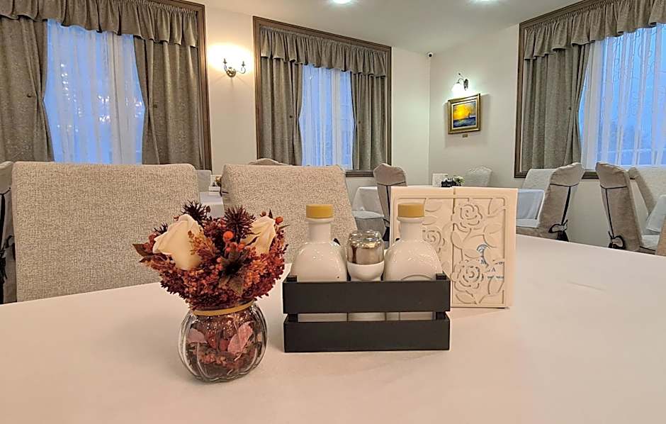 Aparthotel Olympus Plaza - SPA & Indoor Pool