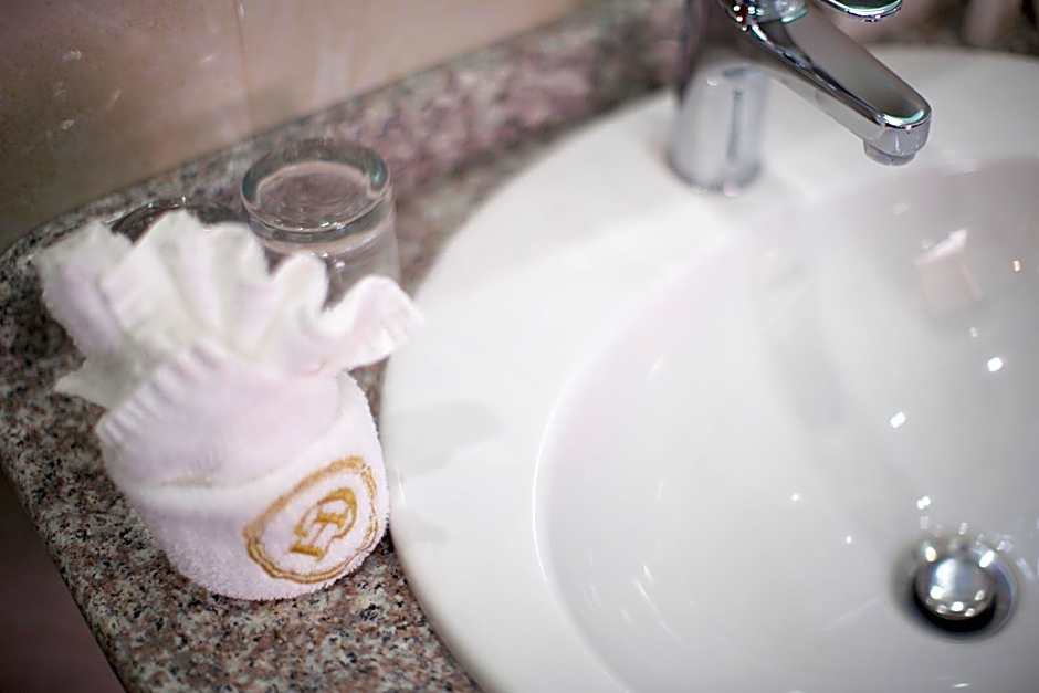 Central Hotel Yerevan