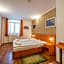 Easy Star Hotel