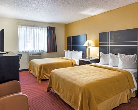 2 Double Beds, Smoking