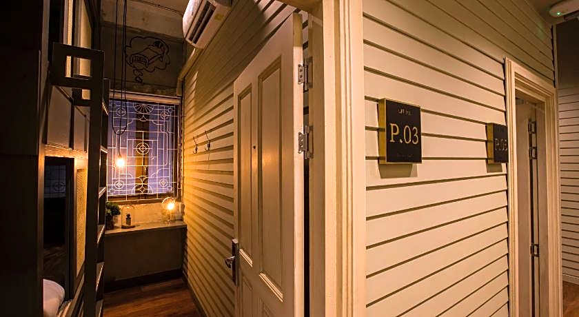 Azure Hostel Bangkok