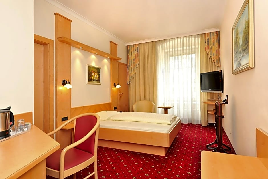 Hotel Goldener Brunnen