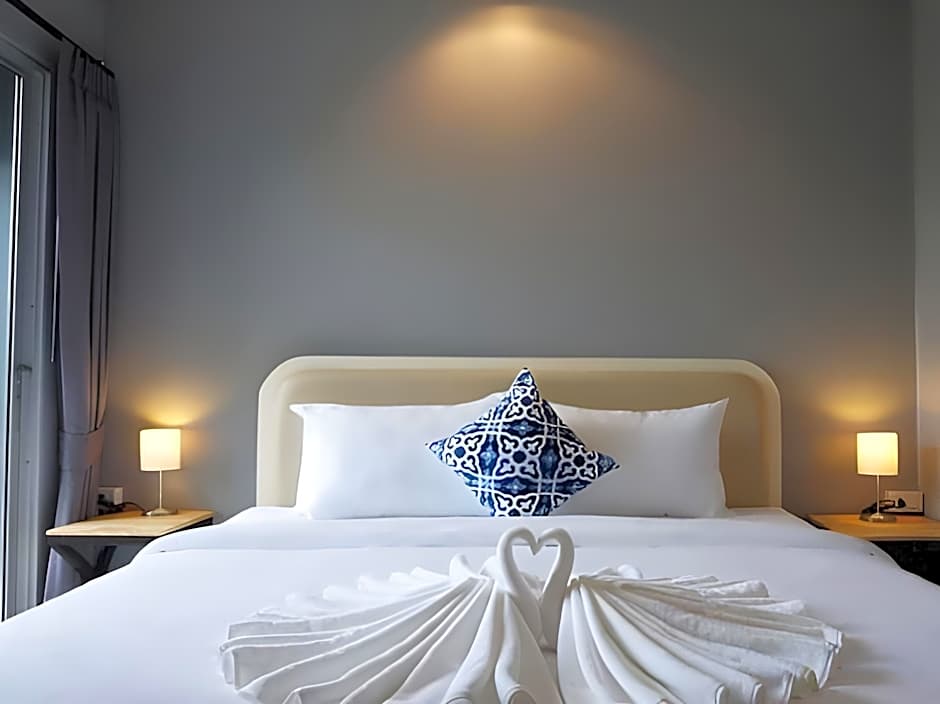 The Moon Night Ao Nang Hotel