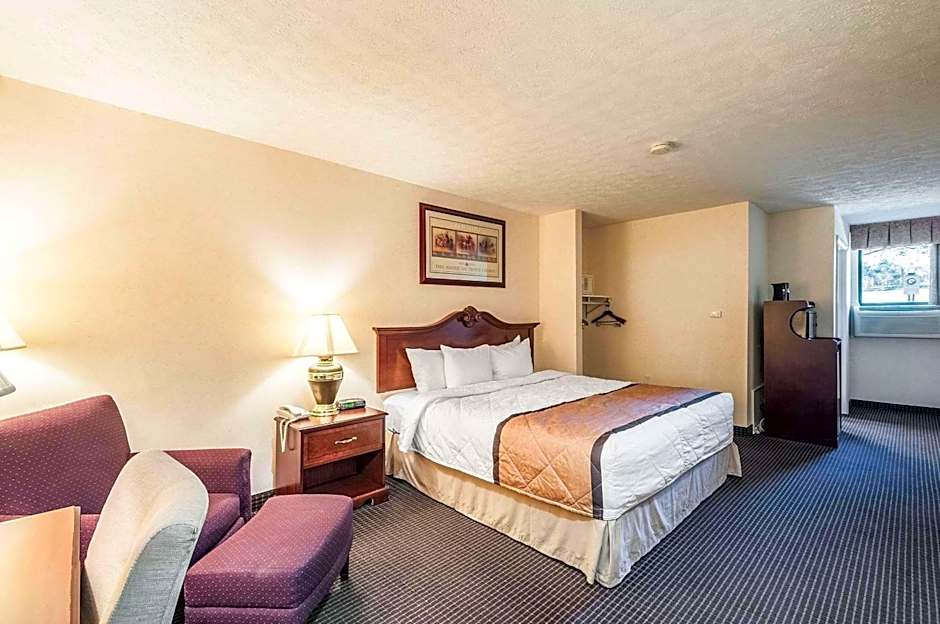 Rodeway Inn & Suites Charles Town