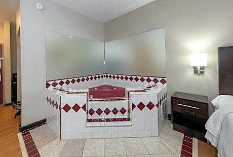 Suite King with Jacuzzi Smoking