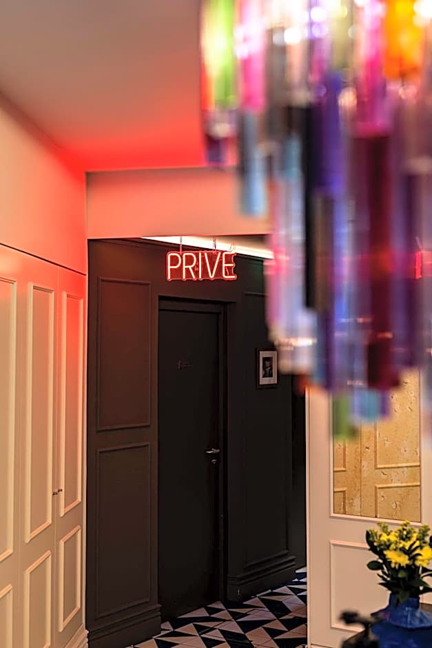 Upon Angels - Adults Only