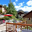 Chez Philippe - Appartements et Chalets - Panoramic Village vue Glaciers